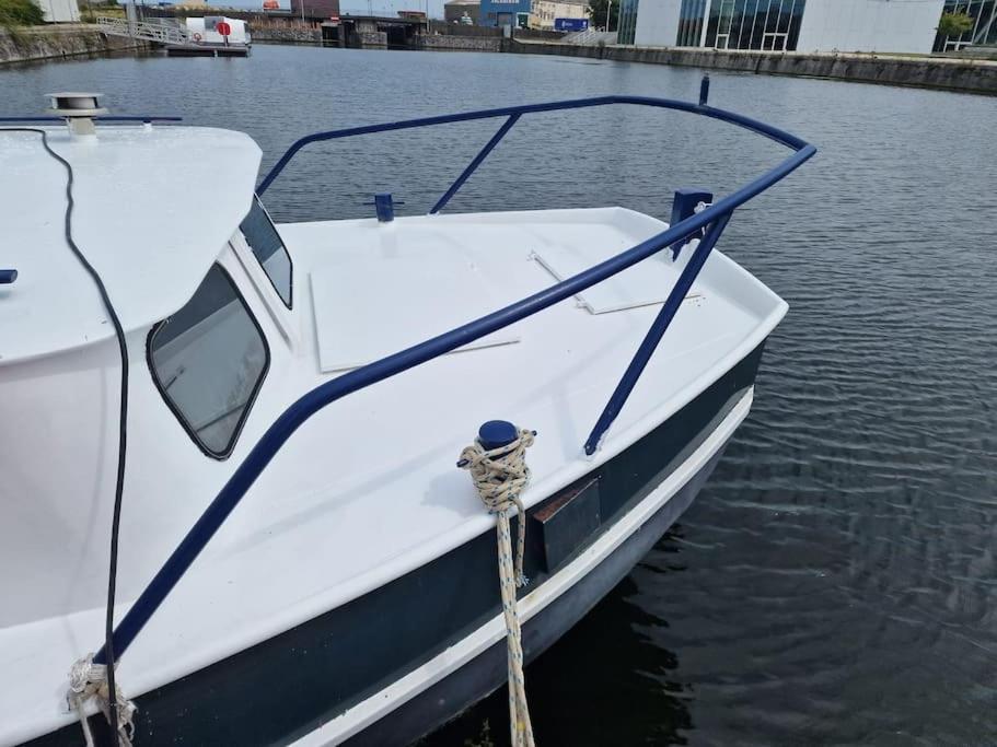 ホテル Calaidonia Boat House カレー エクステリア 写真